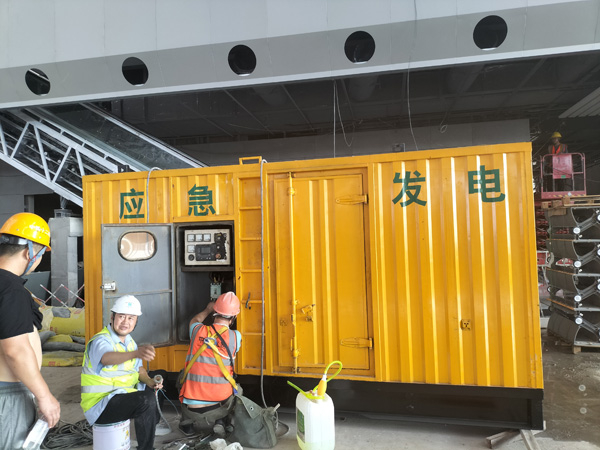 咸宁怎样判断空气滤清器是否需要更换？